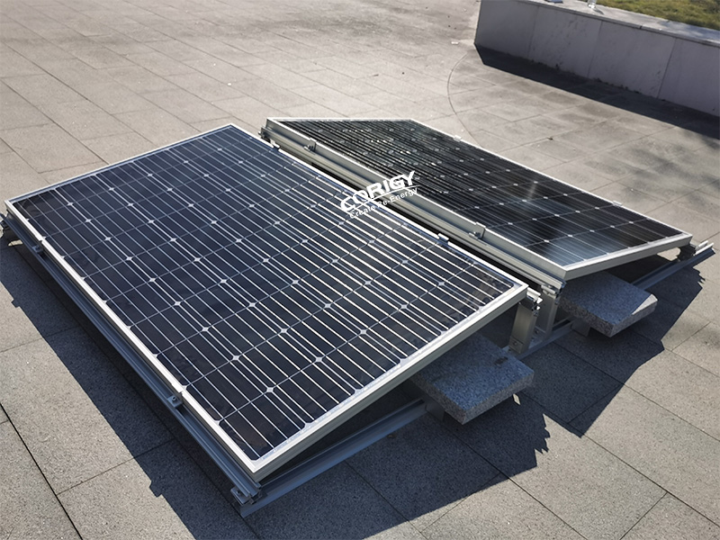 평평한 지붕에 태양광 패널을 설치하는 방법